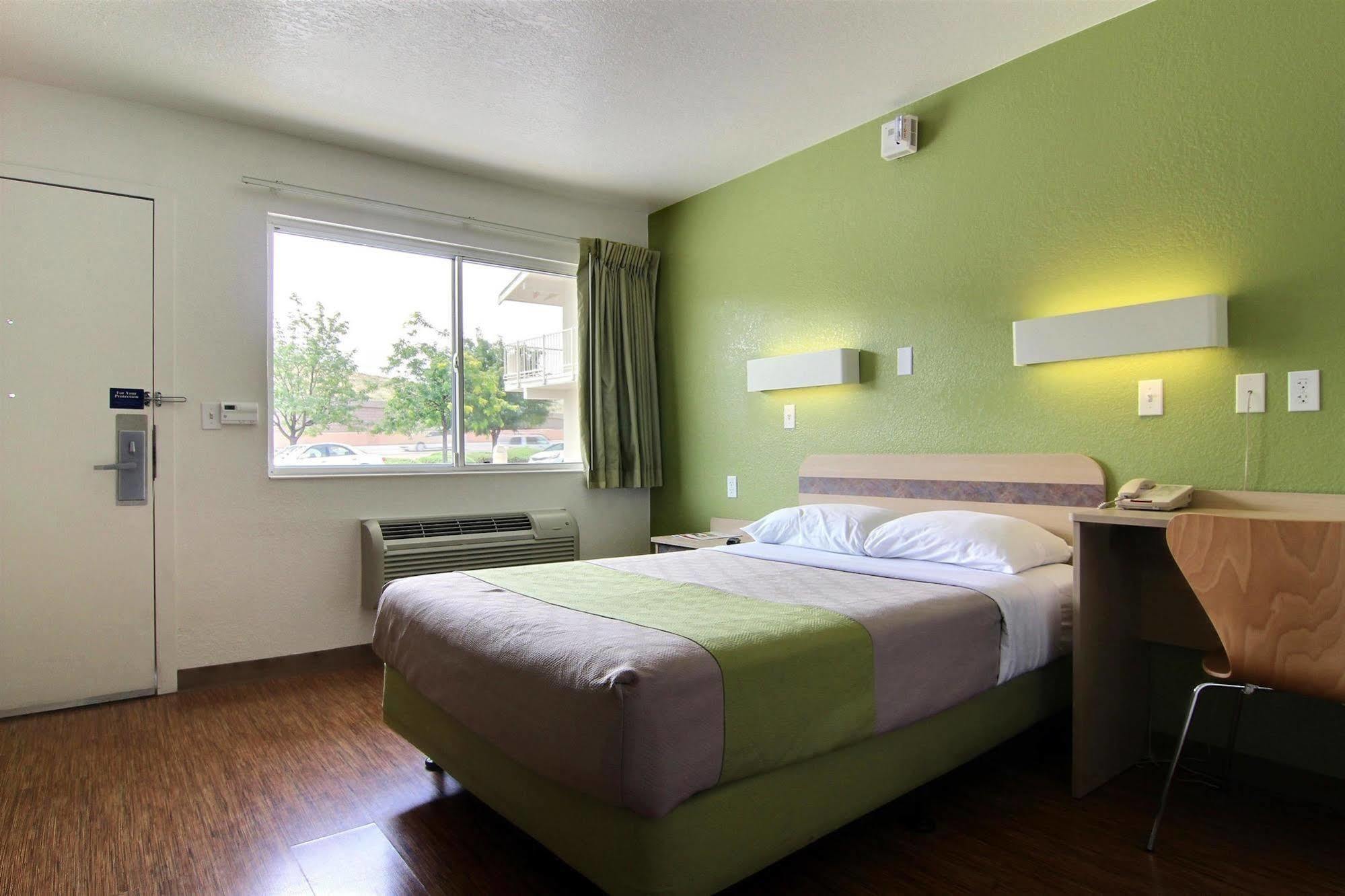 Motel 6-Albuquerque, Nm - Midtown Luaran gambar